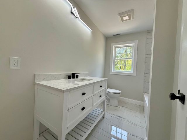 1 Great Woods Cir, Norton, MA 02766