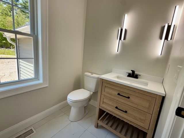 1 Great Woods Cir, Norton, MA 02766