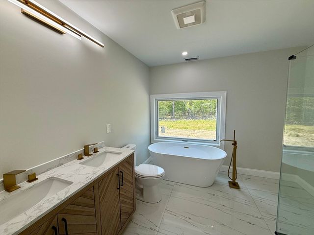 1 Great Woods Cir, Norton, MA 02766