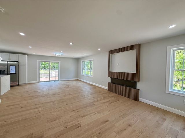 1 Great Woods Cir, Norton, MA 02766
