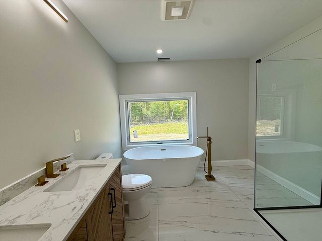1 Great Woods Cir, Norton, MA 02766