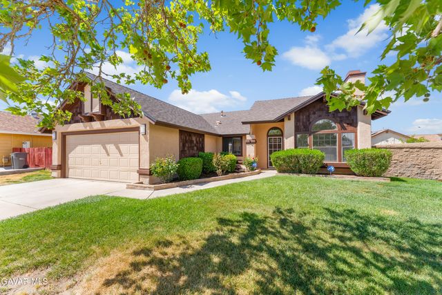 38027 Raintree Lane, Palmdale, CA 93552