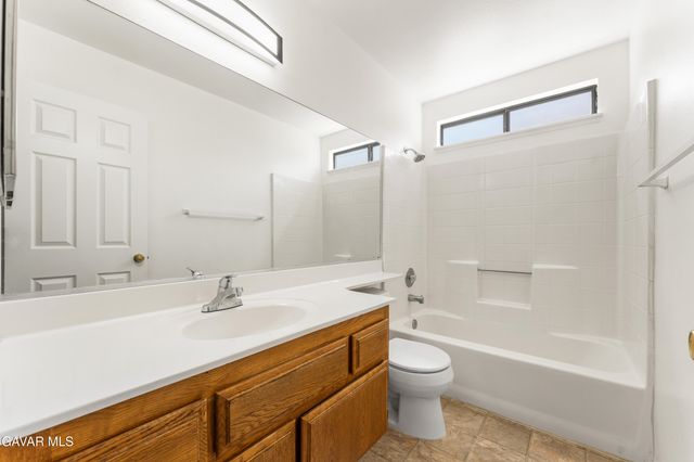 38027 Raintree Lane, Palmdale, CA 93552