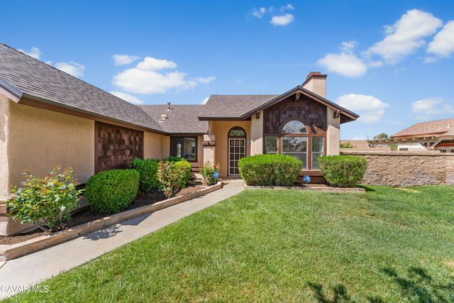 38027 Raintree Lane, Palmdale, CA 93552