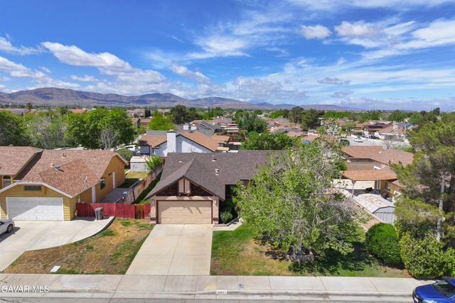 38027 Raintree Lane, Palmdale, CA 93552