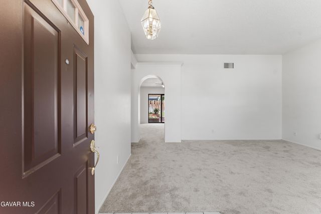 38027 Raintree Lane, Palmdale, CA 93552