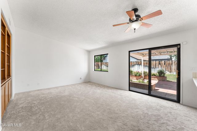 38027 Raintree Lane, Palmdale, CA 93552