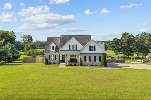 500 Fawn Ct, Burns, TN 37029