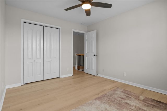 500 Fawn Ct, Burns, TN 37029