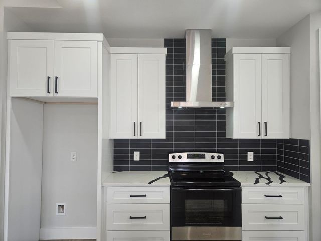 2413 Blue Sky LN, Lockhart, TX 78644