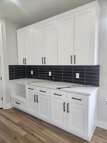 2413 Blue Sky LN, Lockhart, TX 78644