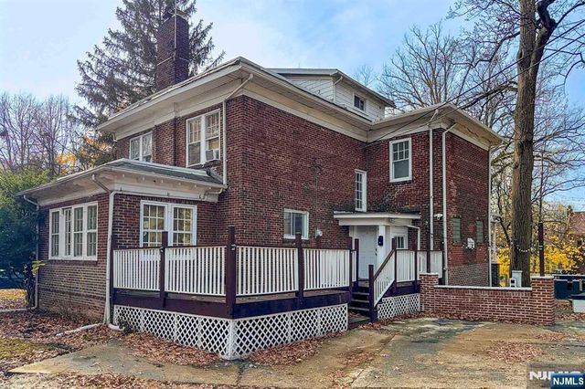 10 Whittier Avenue, Trenton, NJ 08618