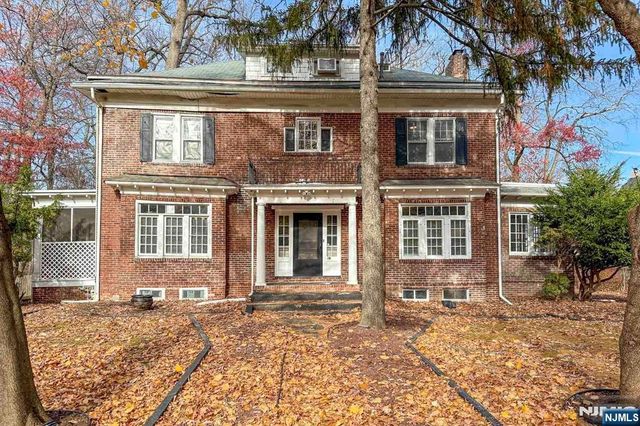 10 Whittier Avenue, Trenton, NJ 08618