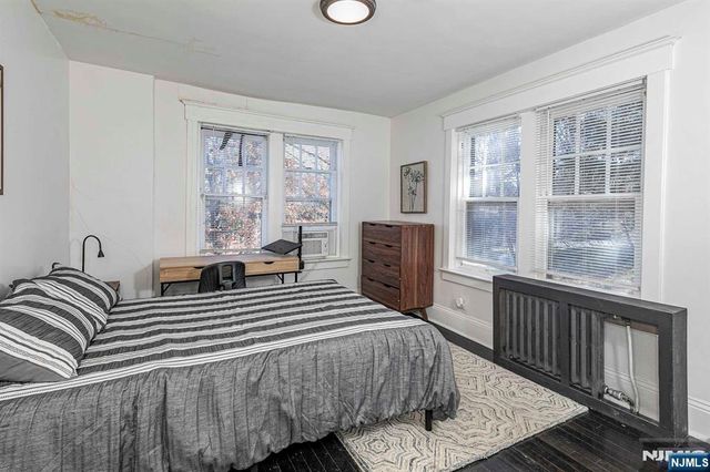 10 Whittier Avenue, Trenton, NJ 08618