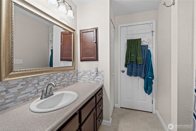 10357 Wilkes Court NW, Silverdale, WA 98383