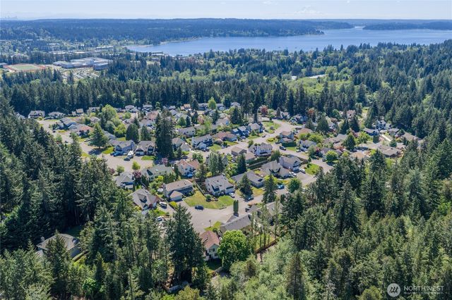 10357 Wilkes Court NW, Silverdale, WA 98383