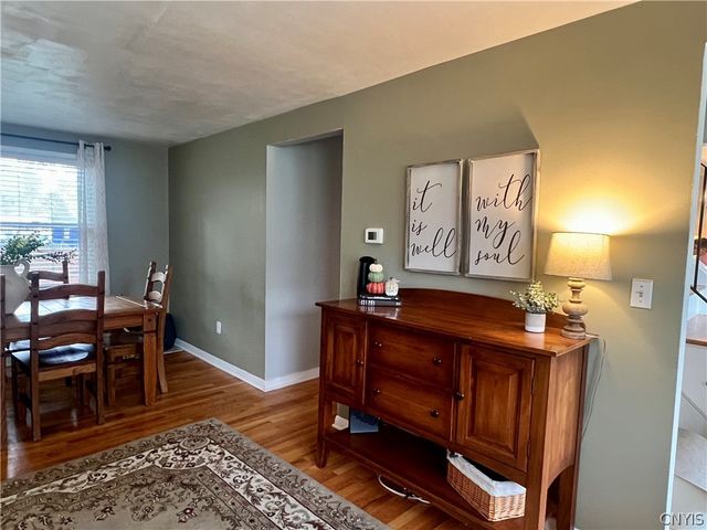 20 Oriole, Clay, NY 13090