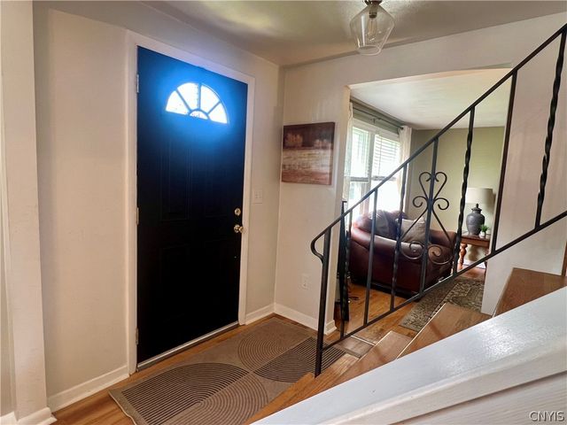 20 Oriole, Clay, NY 13090