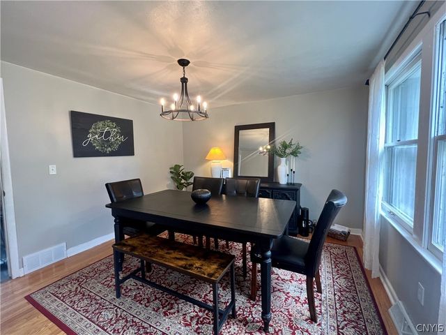 20 Oriole, Clay, NY 13090