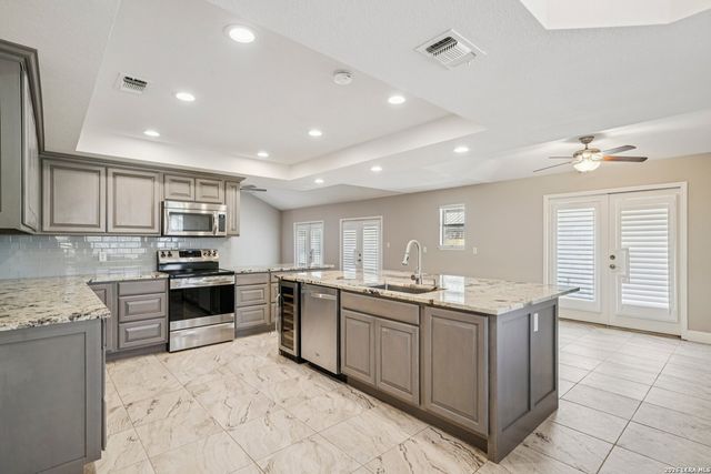 29735 SADDLEBACK CIR, Boerne, TX 78015