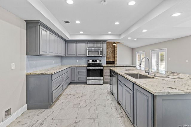 29735 SADDLEBACK CIR, Boerne, TX 78015