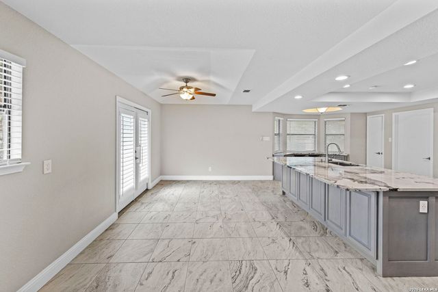 29735 SADDLEBACK CIR, Boerne, TX 78015