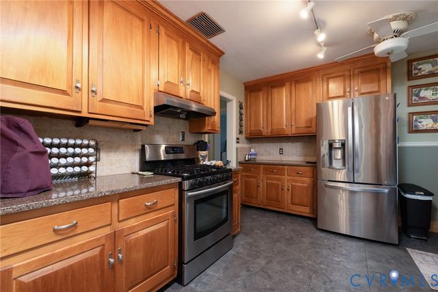 5915 Old Orchard Rd, Henrico, VA 23227