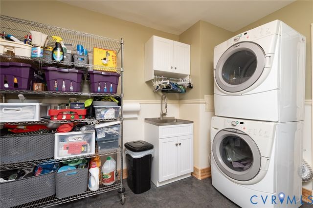 5915 Old Orchard Rd, Henrico, VA 23227