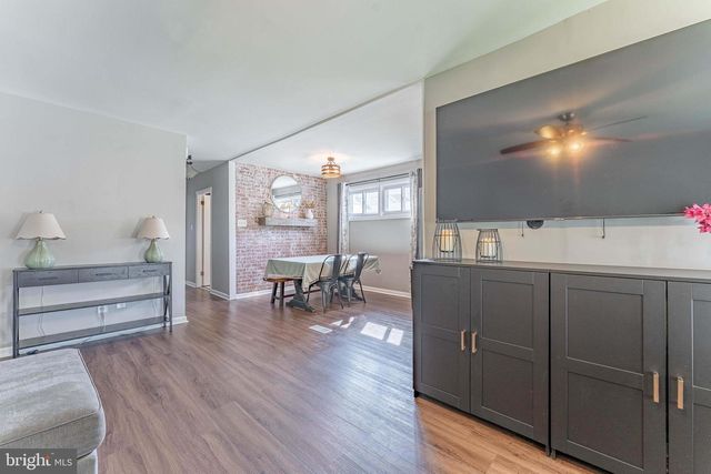 218 HOFFMAN RD, Ridley Park, PA 19078