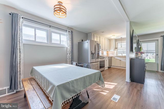 218 HOFFMAN RD, Ridley Park, PA 19078