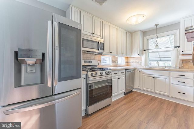 218 HOFFMAN RD, Ridley Park, PA 19078