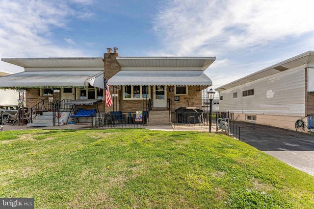 218 HOFFMAN RD, Ridley Park, PA 19078