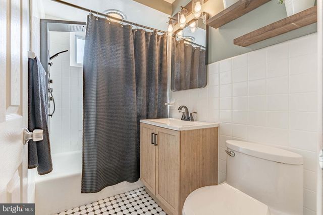 218 HOFFMAN RD, Ridley Park, PA 19078