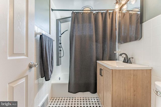 218 HOFFMAN RD, Ridley Park, PA 19078