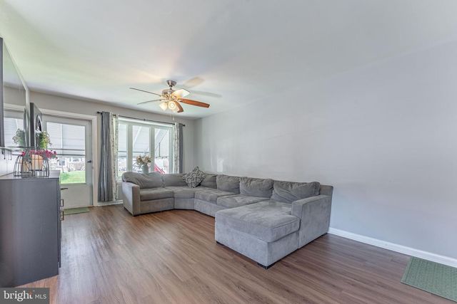 218 HOFFMAN RD, Ridley Park, PA 19078