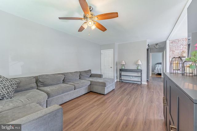 218 HOFFMAN RD, Ridley Park, PA 19078