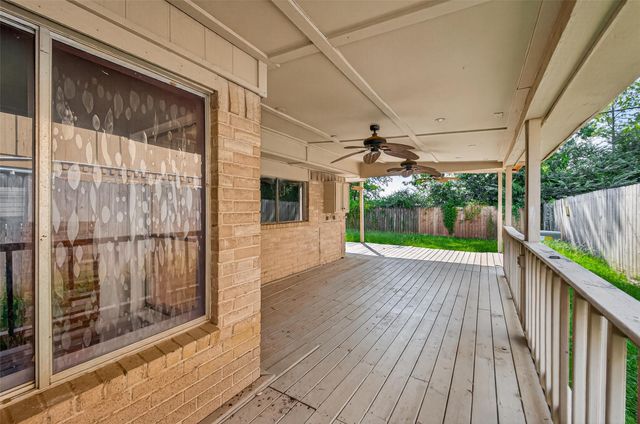4726 Hickorygate Drive, Spring, TX 77373