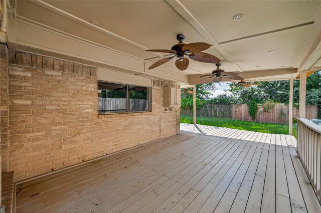 4726 Hickorygate Drive, Spring, TX 77373