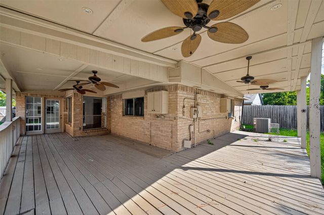 4726 Hickorygate Drive, Spring, TX 77373