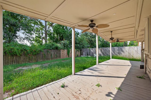 4726 Hickorygate Drive, Spring, TX 77373