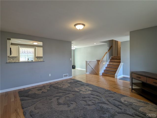 4741 New Hope South, Clay, NY 13090