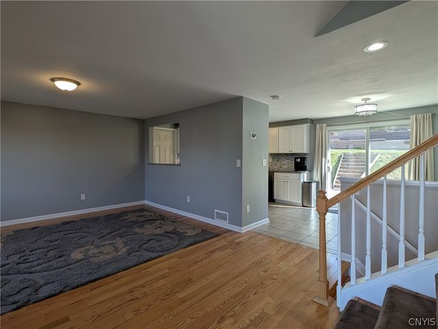 4741 New Hope South, Clay, NY 13090