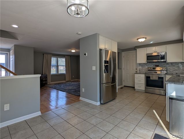 4741 New Hope South, Clay, NY 13090