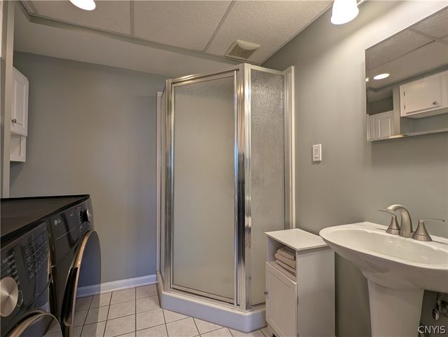 4741 New Hope South, Clay, NY 13090