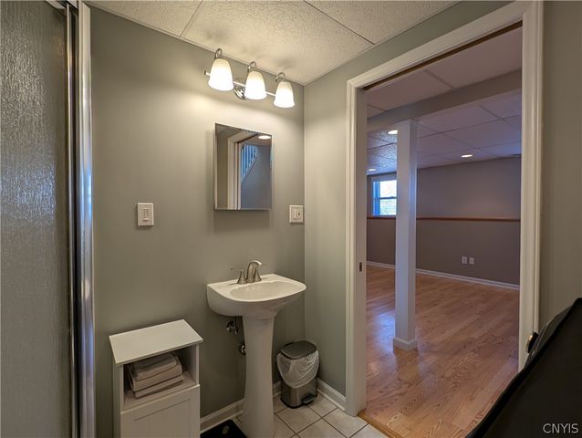 4741 New Hope South, Clay, NY 13090