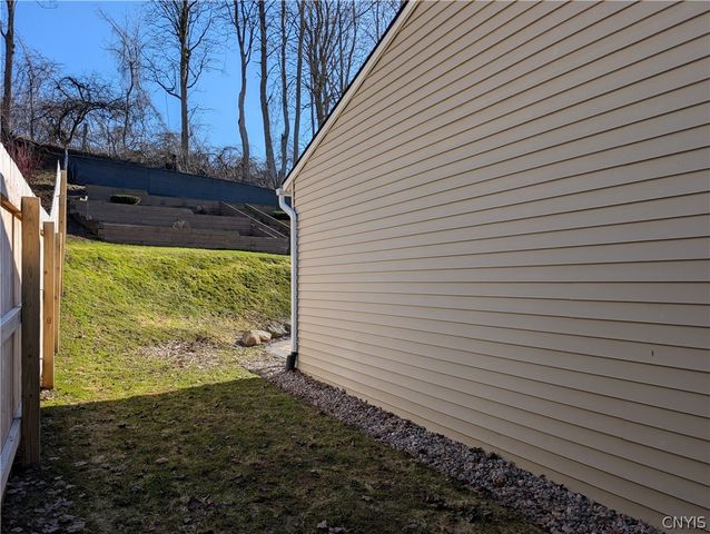 4741 New Hope South, Clay, NY 13090