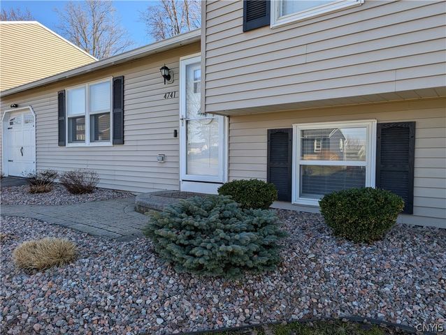 4741 New Hope South, Clay, NY 13090