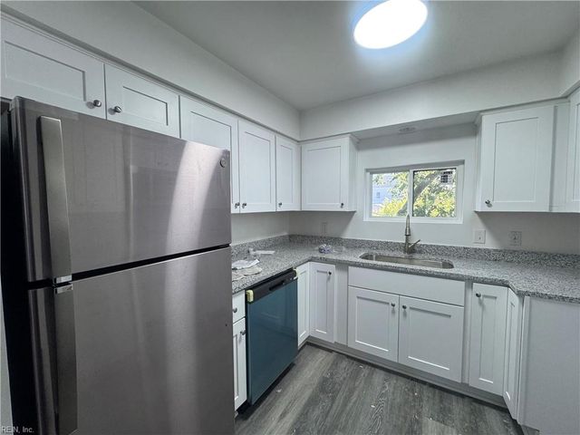 1125 Little Bay Ave Apt 4, Norfolk, VA 23503