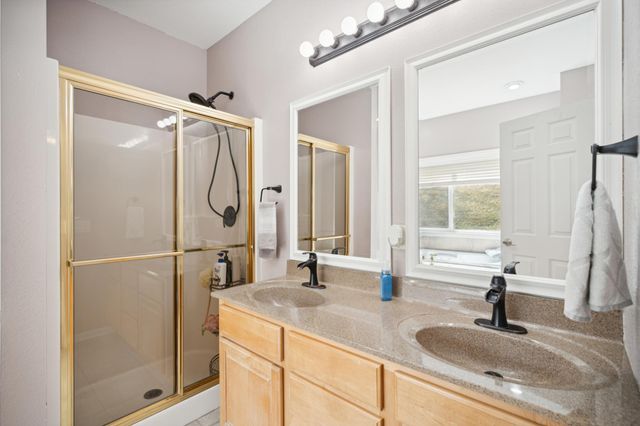 816 Southern Woods Place SW, Rochester, MN 55902