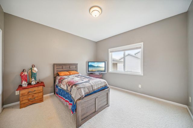 816 Southern Woods Place SW, Rochester, MN 55902